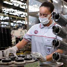 Fiat avalia paralisação da produção na fábrica em Betim (MG)