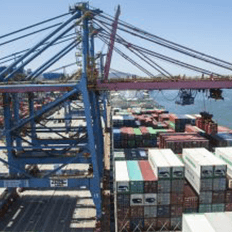 Santos Brasil vence o leilão de arrendamento de três terminais destinados à movimentação de granel líquido