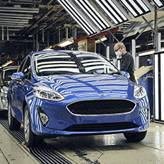 Ford interrompe novamente linha de montagem das fábricas na Europa 