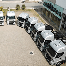 Iveco entrega 60 caminhões modelo Hi-Way 600S44 para o grupo D’Granel