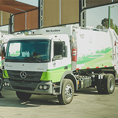 Mercedes-Benz fecha negócio com a Transfich para exportação de 18 caminhões Atego