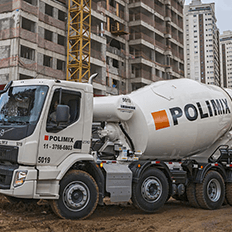 Volvo Trucks comercializa 150 caminhões modelo VM Light Mixer com a Polimix Concreto