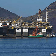 Bacia de Santos atinge recorde de participação na produção nacional de petróleo e gás natural