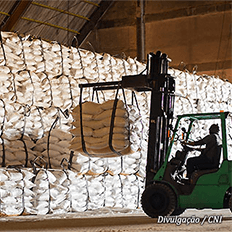 Atividade industrial continua aquecida diz CNI