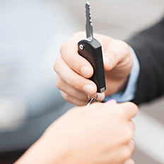 Falta de semicondutores afeta fábricas e provoca perdas de produção de mais de 220 mil unidades 