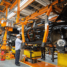 General Motors tenta tirar alguma produtividade das paralisações de suas linhas 