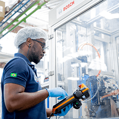 Bosch lança programa para ajudar a modernizar as linhas de produção de fornecedores