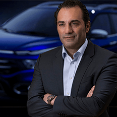 Grupo Stellantis consegue contornar a falta de microchips que afeta a indústria automotiva global