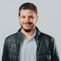 Setor de automóveis tem sofrido com a falta de insumos além das dificuldades econômicas