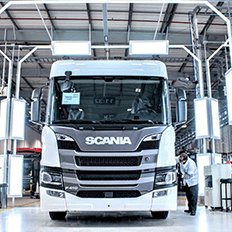 Scania interrompe a produção por causa da falta de componentes