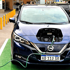 Argentina se prepara para proibir a venda de carros a combustão