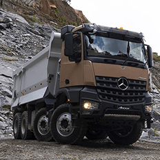 Mercedes-Benz Arocs: projetado para operações severas e menos paradas para manutenção