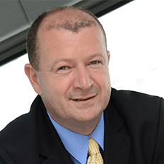 Mercedes-Benz indica Carlos Garcia para o cargo de CEO da área de automóveis e vans