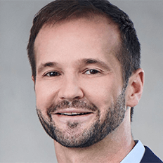 Mercedes-Benz concluirá em 2022 um plano de investimentos de R$ 2,4 bilhões