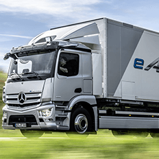 Fabricantes de veículos anunciam metas cada vez mais ambiciosas de eletrificação 