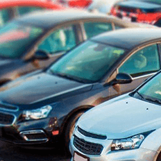 Crise no setor automotivo fez a venda de usados bater recorde 