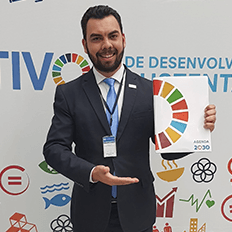 Usina de energia fotovoltaica construída com recursos de criptomoedas