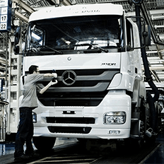 Produção de caminhões em janeiro soma 9,5 mil unidades 