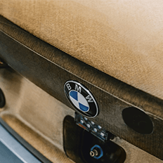 BMW Group investe na fabricação sustentável de componentes feitos de materiais naturais