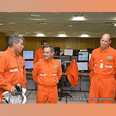 Presidente da Petrobras conhece iniciativas socioambientais apoiadas pela empresa