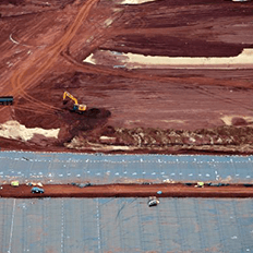 As geomembranas estão em uso no agronegócio, mineração e gestão de resíduos urbanos