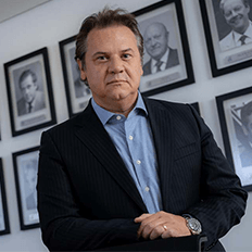 Montadoras miram clientes corporativos