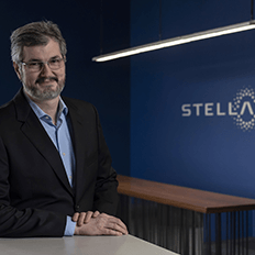 Stellantis anuncia Glauber Fullana como novo vice-presidente de Manufatura 