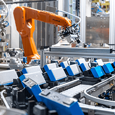 BMW Group abre a segunda linha de produção de módulos de baterias 