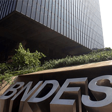  BNDES divulgou na COP27 um documento com seus compromissos para o clima