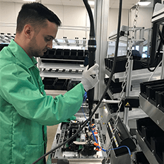 BorgWarner anuncia uma nova fábrica para produzir sistemas de baterias no Brasil 