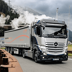 Mercedes-Benz GenH2 Truck completa seus primeiros testes em grandes altitudes 