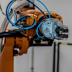 Robôs industriais são uma realidade nas fábricas 