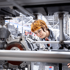 Emotors vai aumentar a produção de motores, transmissões e baterias elétricos 