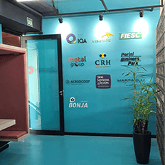 Promover o desenvolvimento das indústrias e organizações a partir de uma descentralização do trabalho