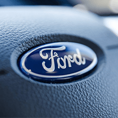 Ford aposta em reposicionamento e enfrenta gargalos logísticos