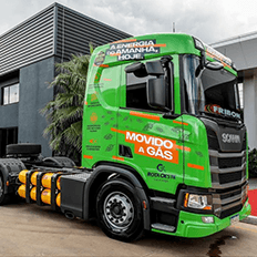 Scania segue rumo ao interior do país para buscar aplicações para seu modelo de caminhão a gás