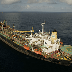 Bacia de Campos será a primeira a seguir o novo modelo de destinação sustentável de embarcações da Petrobras