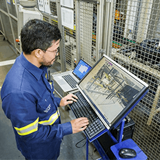 Indústria 4.0 é um conceito de manufatura amplo que envolve muito mais do que a aplicação de equipamento automatizado 