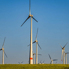 Energia renovável está crescendo pois a inovação reduz os custos e começa a cumprir a promessa de um futuro de energia limpa