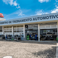 A crescente presença de veículos híbridos e elétricos nas estradas traz novos desafios