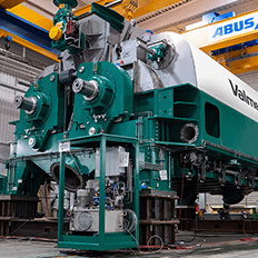 Valmet lidera logística de entrega e montagem das duas maiores prensas de lavagem do mundo