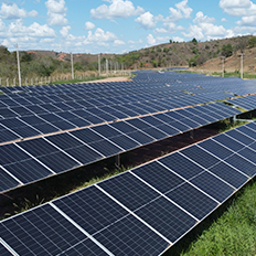 Iniciativa visa compensar as emissões de GEE gerando créditos de carbono por meio da produção de energia renovável 