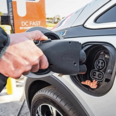 A frota de carros elétricos no mundo pode ser 10 vezes maior já em 2030