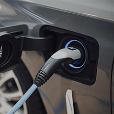 O uso da energia solar para o abastecimento de eletropostos