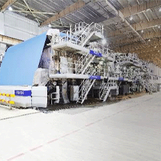 Conclusão da reforma feita pela Voith que converte a máquina PM 11 de papel jornal para papel gráfico de alta qualidade 