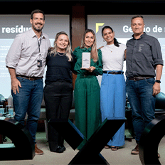 Tera Ambiental recebe Prêmio de Fornecedor do Ano na categoria Receptores de Resíduos 