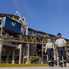 Votorantim Cimentos tem resultado global de emissões de 556 kg de CO2 por tonelada de cimento produzido 