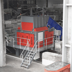 STADLER apresenta o novo removedor de arame de fardos automatizado 