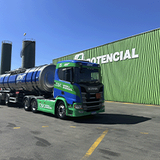 Óleo de cozinha usado vira biodiesel 