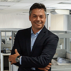 Gates indicou Sidney Aguilar para o cargo de diretor geral da empresa na América do Sul